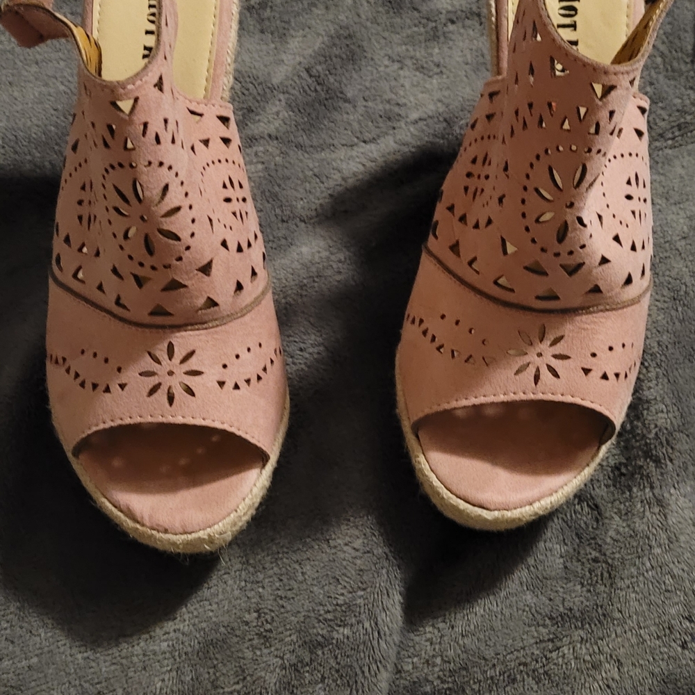 Wedges - Picture 5 of 5